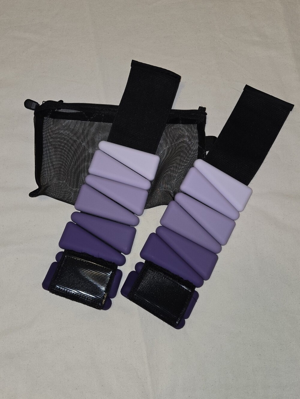 BECOJADDE Workout Ankle & Wrist Weights Adjustable Set of 2 , (2lbs Each) Purple - Picture 2 of 9